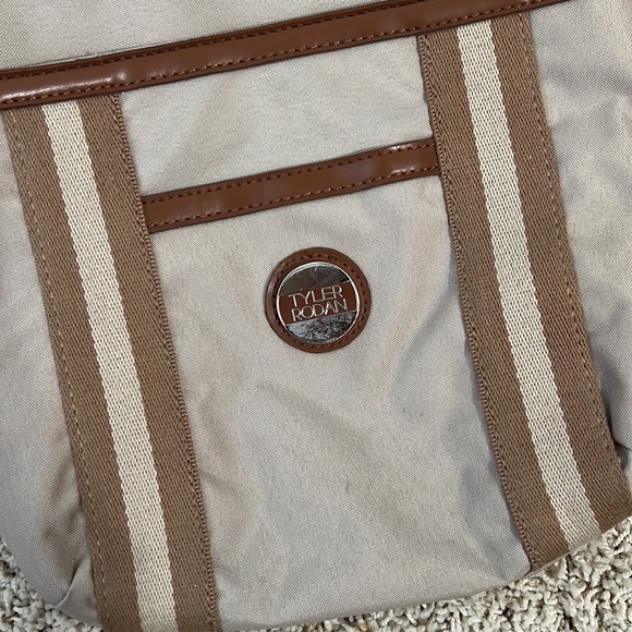 Tyler Rodan Crossbody Bag - Picture 2 of 6